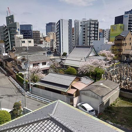Base Osaka Lägenhet Exteriör bild