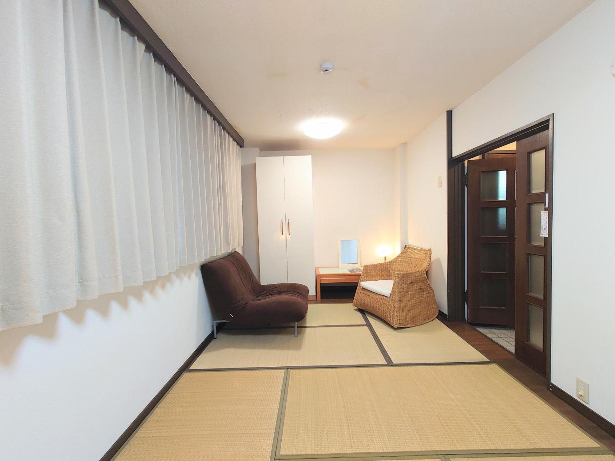 Base Osaka Lägenhet Exteriör bild