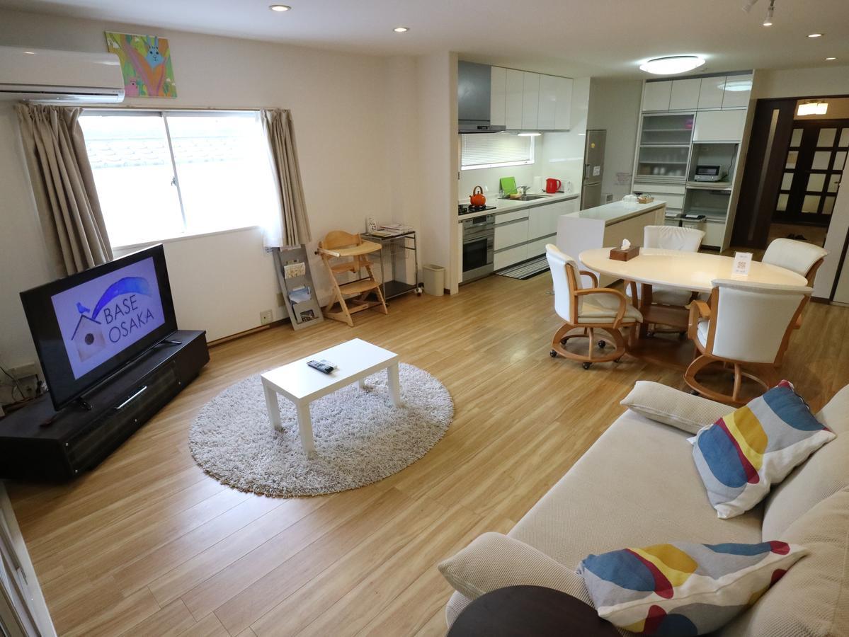 Base Osaka Lägenhet Exteriör bild