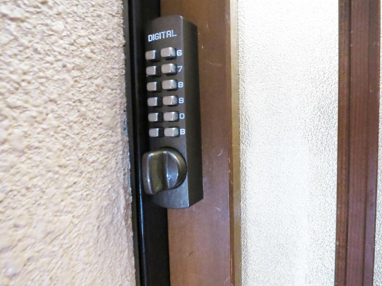 Base Osaka Lägenhet Exteriör bild